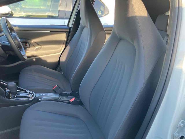 ヤリス G 4WD ETC ナビ クリアランスソナー オートクルーズコントロール レーンアシスト 衝突被害軽減システム オートマチックハイビーム オートライト スマートキー 電動格納ミラー CVT(35枚目)