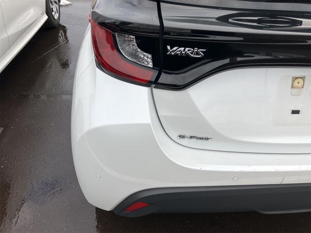 ヤリス ハイブリッドG 4WD ETC ナビ クリアランスソナー オートクルーズコントロール レーンアシスト 衝突被害軽減システム オートマチックハイビーム オートライト スマートキー 電動格納ミラー 100V電源 CVT(44枚目)