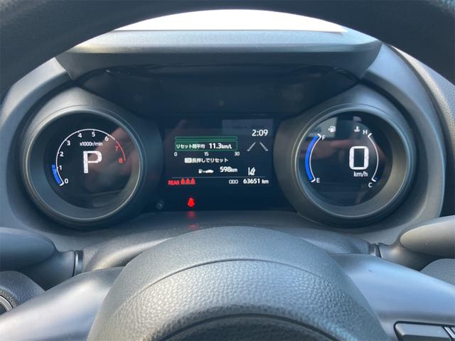 ヤリス G 4WD ETC バックカメラ ナビ オートクルーズコントロール レーンアシスト 衝突被害軽減システム オートマチックハイビーム オートライト スマートキー 電動格納ミラー CVT 盗難防止システム(35枚目)