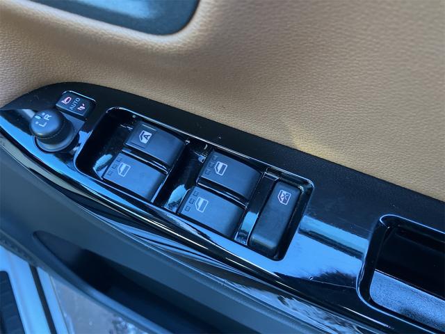 ピクシスジョイ F G SAIII プライムコレクション 4WD ETC ナビ 衝突被害軽減システム オートマチックハイビーム LEDヘッドランプ スマートキー アイドリングストップ 電動格納ミラー シートヒーター ベンチシート CVT 盗難防止システム(11枚目)