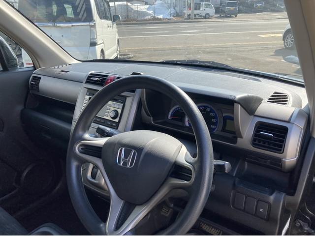 ゼストスパーク W 4WD バックカメラ HID スマートキー 電動格納ミラー ベンチシート AT 盗難防止システム ABS CD アルミホイール 衝突安全ボディ エアコン(26枚目)