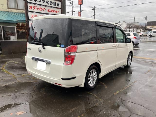 ステップワゴン L 4WD スマートキー ナビ ETC バックカメラ 後席モニタ 100V電源 ABS(7枚目)