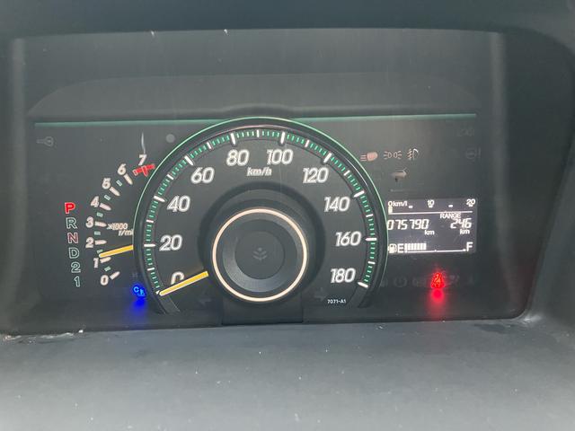 ステップワゴン L 4WD スマートキー ナビ ETC バックカメラ 後席モニタ 100V電源 ABS(18枚目)