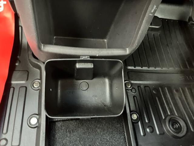 ステップワゴン L 4WD スマートキー ナビ ETC バックカメラ 後席モニタ 100V電源 ABS(25枚目)