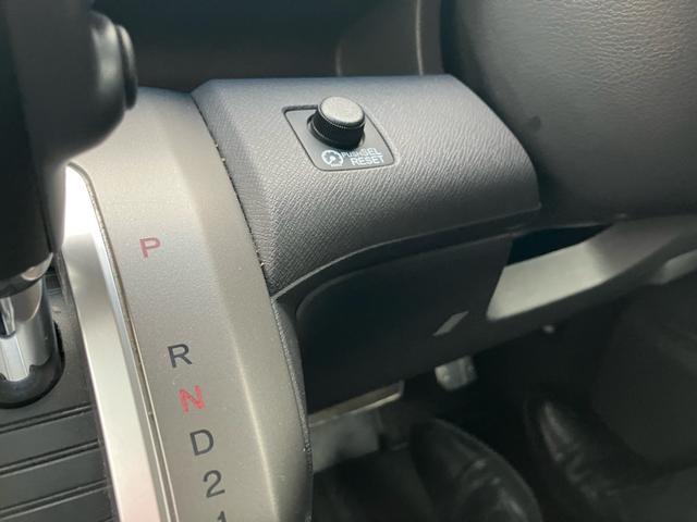 ステップワゴン L 4WD スマートキー ナビ ETC バックカメラ 後席モニタ 100V電源 ABS(27枚目)