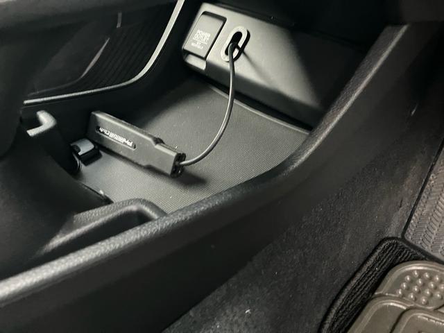 ヴェゼル ハイブリッドX 4WD スマートキー TV付ナビ バックカメラ アイドリングストップ ETC シートヒーター Bluetooth(25枚目)