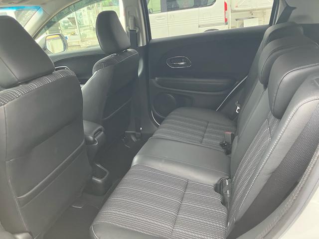 ヴェゼル ハイブリッドX 4WD スマートキー TV付ナビ バックカメラ アイドリングストップ ETC シートヒーター Bluetooth(30枚目)