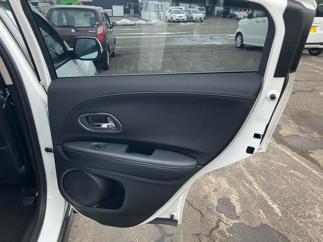 ヴェゼル ハイブリッドX 4WD スマートキー TV付ナビ バックカメラ アイドリングストップ ETC シートヒーター Bluetooth(33枚目)