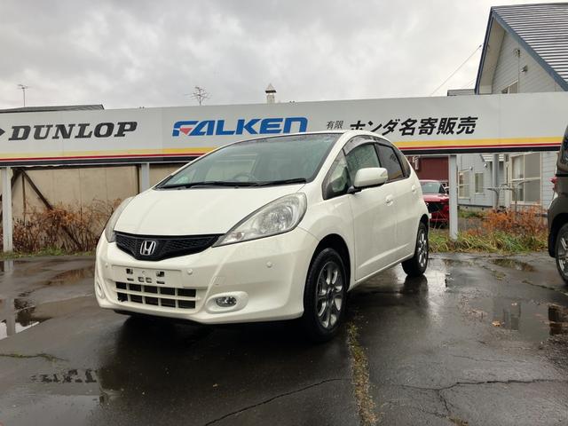 フィット L 4WD スマートキー TV付ナビ バックカメラ ETC(2枚目)