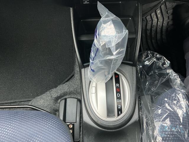 フィット L 4WD スマートキー TV付ナビ バックカメラ ETC(19枚目)