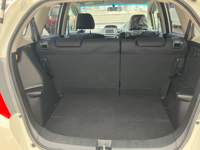フィット L 4WD スマートキー TV付ナビ バックカメラ ETC(26枚目)