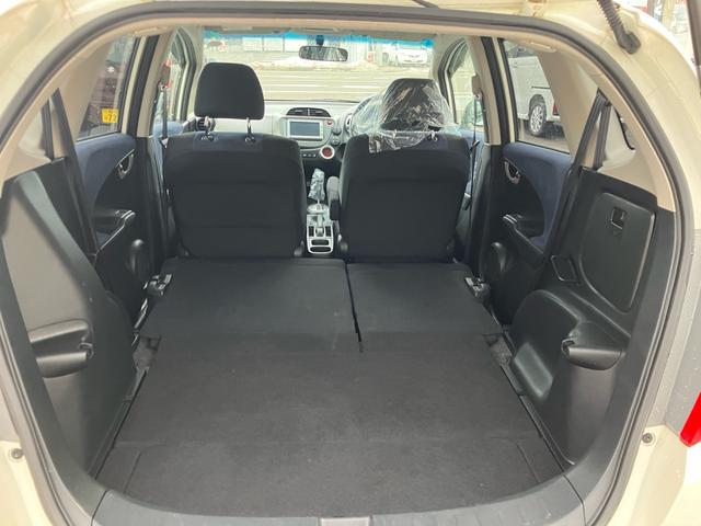 フィット L 4WD スマートキー TV付ナビ バックカメラ ETC(33枚目)