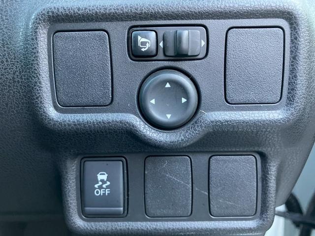 ノート 　１．６　ＮＩＳＭＯ　Ｓ　純正アルミホイール　ＥＴＣ　ナビ（ＴＶ）　フロントフォグランプ　プッシュスタート（6枚目）