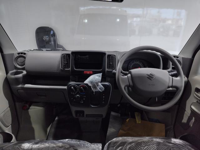 エブリイ ＰＡリミテッド　届出済未使用車　デュアルカメラブレーキサポート　リアパーキングセンサー　切替式４ＷＤ　レーンアシスト　アイドリングストップ　パワーウィンドウ　横滑り防止装置　マニュアルエアコン　オートライト（5枚目）