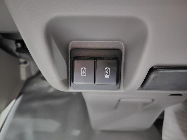 エブリイ ＰＡリミテッド　届出済未使用車　デュアルカメラブレーキサポート　リアパーキングセンサー　切替式４ＷＤ　レーンアシスト　アイドリングストップ　パワーウィンドウ　横滑り防止装置　マニュアルエアコン　オートライト（11枚目）