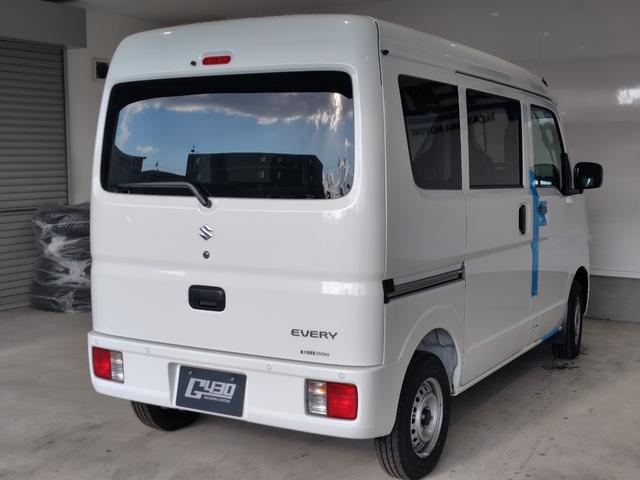 エブリイ ＰＡリミテッド　届出済未使用車　デュアルカメラブレーキサポート　リアパーキングセンサー　切替式４ＷＤ　レーンアシスト　アイドリングストップ　パワーウィンドウ　横滑り防止装置　マニュアルエアコン　オートライト（26枚目）