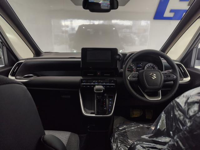 ランディ Ｇ　登録済み未使用車　４ＷＤ　両側電動スライドドア　衝突軽減ブレーキ　デュアルエアコン　クルーズコントロール　クリアランスソナー　シートヒーター　ＬＥＤヘッドランプ　オートハイビーム　オートライト（5枚目）