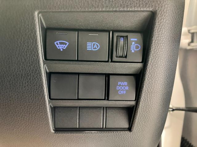 ランディ Ｇ　登録済み未使用車　４ＷＤ　両側電動スライドドア　衝突軽減ブレーキ　デュアルエアコン　クルーズコントロール　クリアランスソナー　シートヒーター　ＬＥＤヘッドランプ　オートハイビーム　オートライト（11枚目）