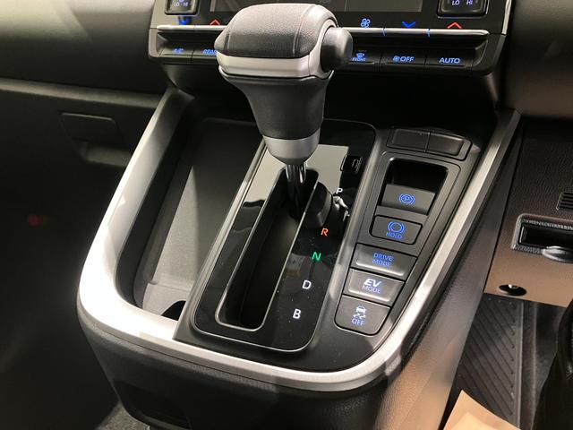 ランディ Ｇ　登録済み未使用車　４ＷＤ　両側電動スライドドア　衝突軽減ブレーキ　デュアルエアコン　クルーズコントロール　クリアランスソナー　シートヒーター　ＬＥＤヘッドランプ　オートハイビーム　オートライト（14枚目）