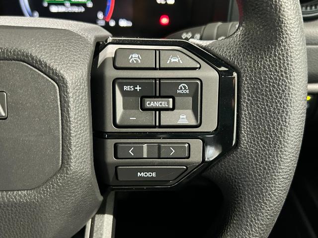 ランドクルーザー２５０ ＧＸ　登録済未使用車　純正８インチナビ・フルセグＴＶ　パノラミックビューモニター　純正フロアマット　ＬＥＤヘッドライト　フォグランプ　オートハイビーム　レーダークルーズコントロール　ＥＴＣ２．０（10枚目）