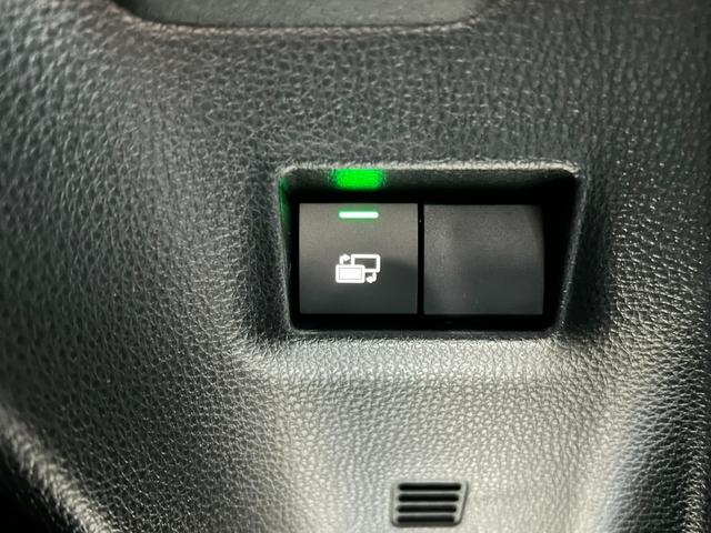ランドクルーザー２５０ ＧＸ　登録済未使用車　純正８インチナビ・フルセグＴＶ　パノラミックビューモニター　純正フロアマット　ＬＥＤヘッドライト　フォグランプ　オートハイビーム　レーダークルーズコントロール　ＥＴＣ２．０（13枚目）