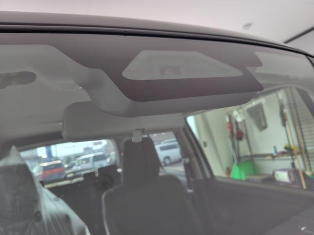 クロスビー ハイブリッドＭＺ　登録済未使用車　全方位モニター付きメモリーナビ　両席シートヒーター　オートライト　ＬＥＤヘッドランプ　横滑り防止装置　アイドリングストップ　衝突軽減システム　スズキコネクト対応　純正１６インチＡＷ（4枚目）