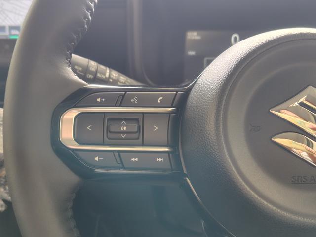 クロスビー ハイブリッドＭＺ　登録済未使用車　全方位モニター付きメモリーナビ　両席シートヒーター　オートライト　ＬＥＤヘッドランプ　横滑り防止装置　アイドリングストップ　衝突軽減システム　スズキコネクト対応　純正１６インチＡＷ（8枚目）