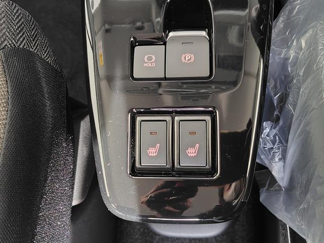 クロスビー ハイブリッドＭＺ　登録済未使用車　全方位モニター付きメモリーナビ　両席シートヒーター　オートライト　ＬＥＤヘッドランプ　横滑り防止装置　アイドリングストップ　衝突軽減システム　スズキコネクト対応　純正１６インチＡＷ（20枚目）