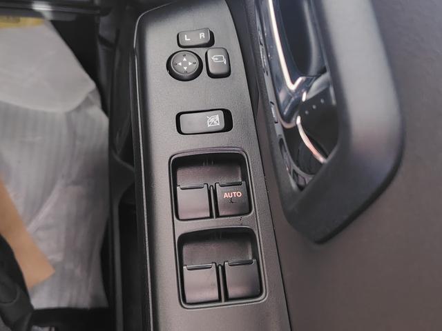 クロスビー ハイブリッドＭＺ　登録済未使用車　全方位モニター付きメモリーナビ　両席シートヒーター　オートライト　ＬＥＤヘッドランプ　横滑り防止装置　アイドリングストップ　衝突軽減システム　スズキコネクト対応　純正１６インチＡＷ（21枚目）