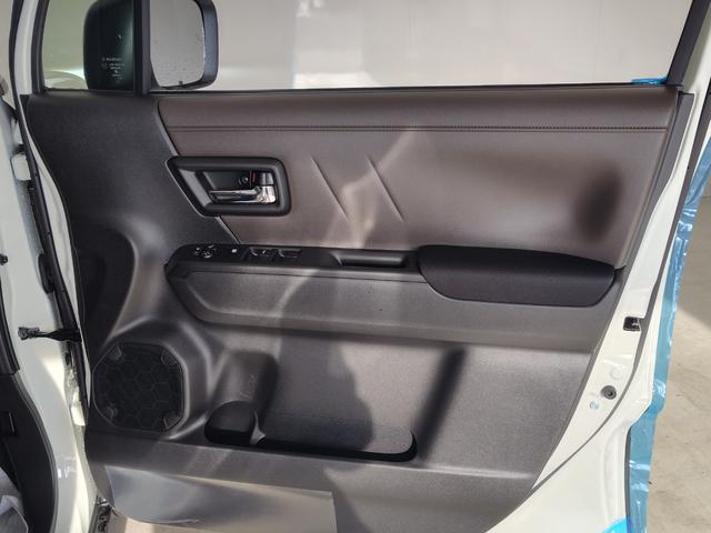 クロスビー ハイブリッドＭＺ　登録済未使用車　全方位モニター付きメモリーナビ　両席シートヒーター　オートライト　ＬＥＤヘッドランプ　横滑り防止装置　アイドリングストップ　衝突軽減システム　スズキコネクト対応　純正１６インチＡＷ（22枚目）