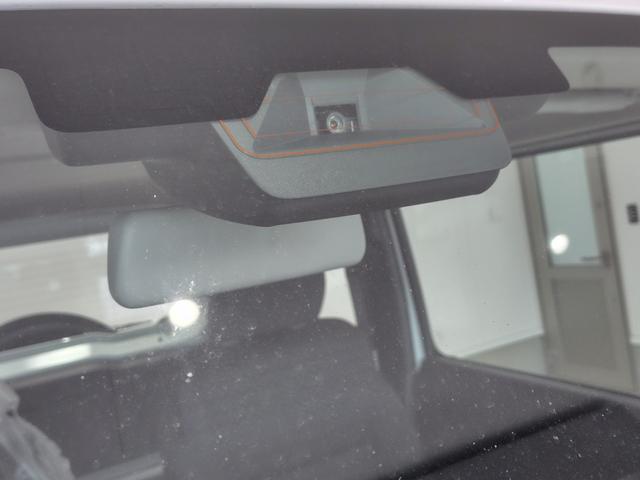 ジムニー ＸＧ　４ＷＤ　届出済み未使用車　衝突軽減システム　ダウンヒルアシスト　アイドリングストップ　エアコン　キーレスエントリー　オートライト　盗難防止システム　エアバック　ＡＢＳ（4枚目）