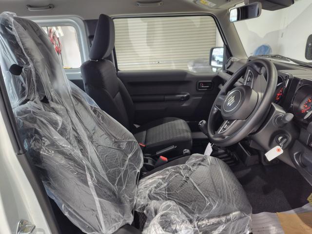 ジムニー ＸＧ　４ＷＤ　届出済み未使用車　衝突軽減システム　ダウンヒルアシスト　アイドリングストップ　エアコン　キーレスエントリー　オートライト　盗難防止システム　エアバック　ＡＢＳ（16枚目）