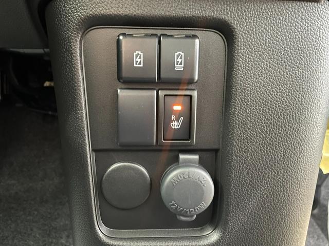 ワゴンＲ ハイブリッドＦＸ－Ｓ　登録済未使用車　スズキセーフティサポート　マイルドハイブリッド　スマートキー　プッシュスタート　オートエアコン　シートヒーター　クリアランスソナー　横滑り防止装置（14枚目）