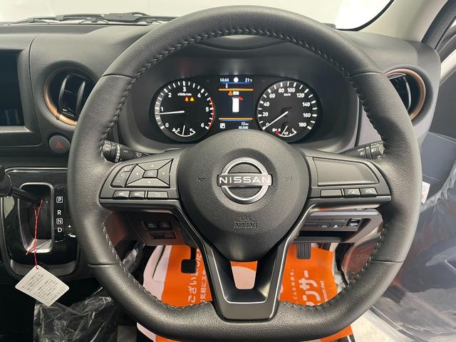 キャラバン ロンググランドプレミアムGX 4WD 登録済未使用車 寒冷地仕様 ワンタッチオートスライドドア(助手席側) スクラッチシールド アラウンドビューモニター シートヒーター LEDヘッドランプ インテリジェントルームミラー(5枚目)