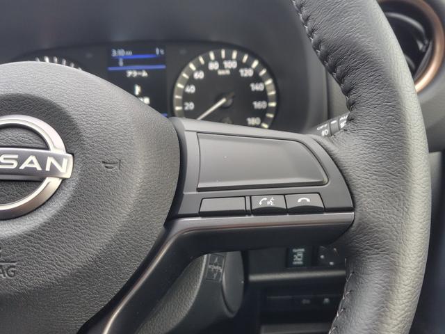 キャラバン ロンググランドプレミアムGX 4WD 登録済未使用車 寒冷地仕様 ワンタッチオートスライドドア(助手席側) スクラッチシールド アラウンドビューモニター シートヒーター LEDヘッドランプ インテリジェントルームミラー(8枚目)