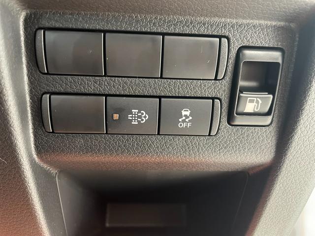 キャラバン ロンググランドプレミアムGX 4WD 登録済未使用車 寒冷地仕様 ワンタッチオートスライドドア(助手席側) スクラッチシールド アラウンドビューモニター シートヒーター LEDヘッドランプ インテリジェントルームミラー(15枚目)