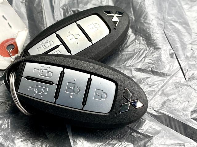 デリカミニ Ｇ　プレミアム　届出済み未使用車　Ｅ－Ａｓｓｉｓｔ　両側電動スライドドア　ＡＣＣ　デジタルインナーミラー　全方位カメラ　オーディオレス　ステアリングヒーター　シートヒーター　ＬＥＤヘッドライト　ルーフレール　４ＷＤ（46枚目）