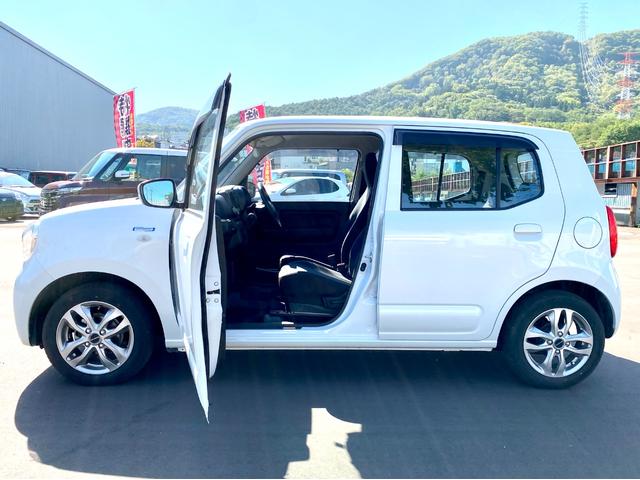 アルト ハイブリッドＳ　衝突被害軽減ブレーキ　純正ディスプレイオーディオ　Ａｐｐｌｅ　Ｃａｒ　Ｐｌａｙ　Ａｎｄｒｏｉｄ　Ａｕｔｏ　バックカメラ　マイルドハイブリッド　キーレスエントリー　電動格納ミラー　シートヒーター　４ＷＤ（5枚目）
