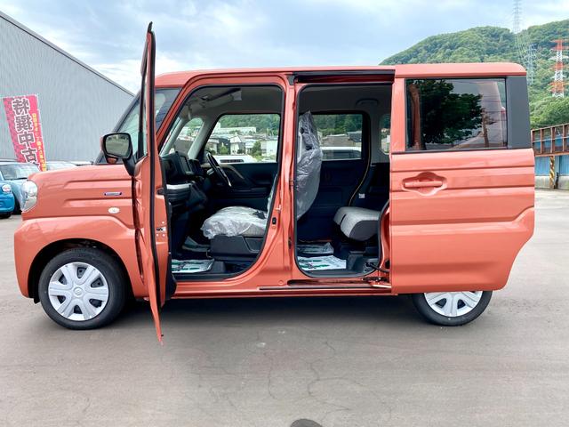 スペーシア ハイブリッドＧ　届出済み未使用車　両側スライドドア　デュアルセンサーブレーキサポートＩＩ　ＬＥＤヘッドライト　オートライト　オートハイビーム　クリアランスソナー　アイドリングストップ　フルタイム４ＷＤ（6枚目）