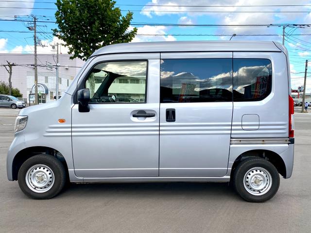 Ｎ－ＶＡＮ Ｇ・ホンダセンシング　衝突被害軽減ブレーキ　キーレスエントリー　オートクルーズコントロール　両側スライドドア　ピラーレス　ハロゲンヘッドライト　スピーカー付きラジオ　オートエアコン　横滑り防止　オートエアコン（4枚目）