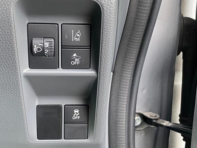 Ｎ－ＶＡＮ Ｇ・ホンダセンシング　衝突被害軽減ブレーキ　キーレスエントリー　オートクルーズコントロール　両側スライドドア　ピラーレス　ハロゲンヘッドライト　スピーカー付きラジオ　オートエアコン　横滑り防止　オートエアコン（26枚目）