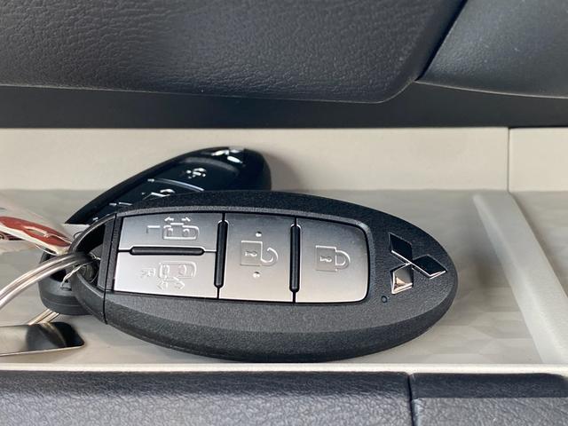 デリカミニ T プレミアム 届出済み未使用車 E-Assist 両側電動スライドドア アダプティブクルーズコントロール ルーフレール マイルドハイブリッド 全方位カメラ LEDヘッドライト ステアリングヒーター フルタイム4WD(44枚目)