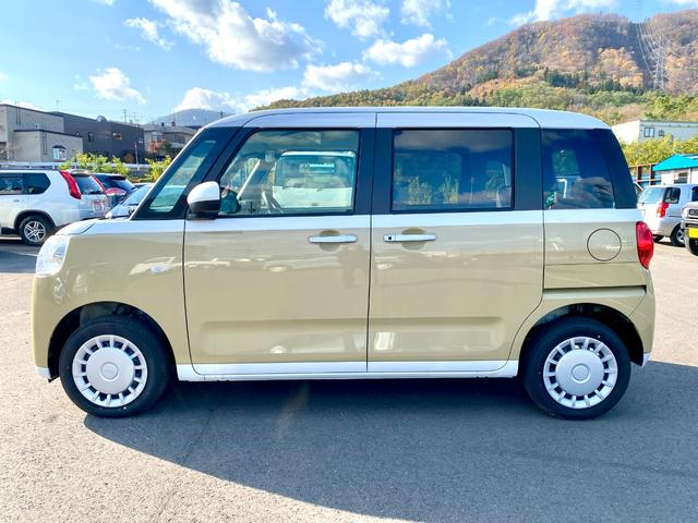 ムーヴキャンバス ストライプスX 届出済み未使用車 スマートアシスト 両側電動スライドドア イージークローザー スマートキー プッシュスタート ハロゲンヘッドライト 電動格納ミラー オーディオレス クリアランスソナー フルタイム4WD(3枚目)