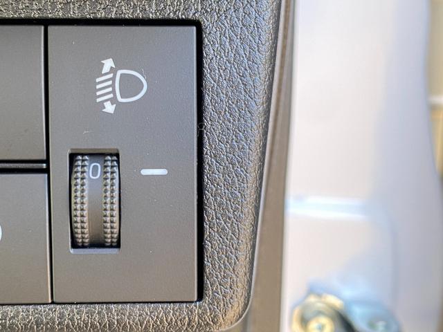 ムーヴキャンバス ストライプスX 届出済み未使用車 スマートアシスト 両側電動スライドドア イージークローザー スマートキー プッシュスタート ハロゲンヘッドライト 電動格納ミラー オーディオレス クリアランスソナー フルタイム4WD(29枚目)