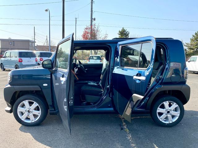 タフト G 届出済み未使用車 スマートアシスト オーディオレス ガラスルーフ LEDヘッドライト LEDフォグランプ オートライト 電動パーキングブレーキ ブレーキホールド アイドリングストップ 4WD(6枚目)