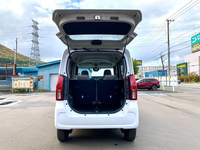 タント L 届出済み未使用車 スマートアシスト オーディオレス 両側スライドドア LEDヘッドライト オートライト オートハイビーム アイドリングストップ シートヒーター フルタイム4WD(9枚目)