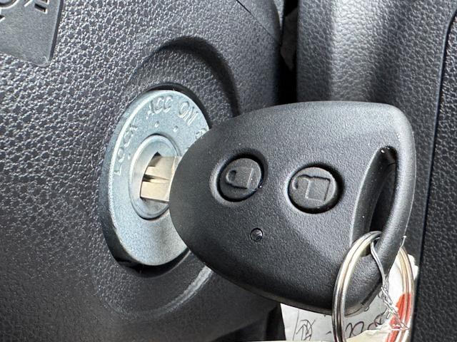 ミライース Ｌ　ＳＡＩＩＩ　届出済み未使用車　スマートアシスト　キーレスエントリー　クリアランスソナー　オーディオレス　アイドリングストップ　横滑り防止　ハロゲンヘッドライト　オートライト　オートハイビーム　フルタイム４ＷＤ（39枚目）