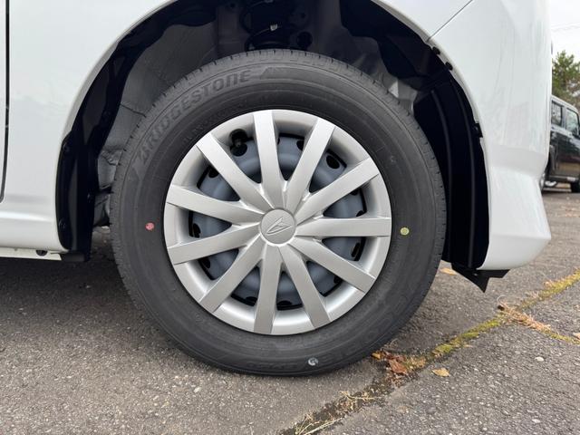 ミライース Ｌ　ＳＡＩＩＩ　届出済み未使用車　スマートアシスト　キーレスエントリー　クリアランスソナー　オーディオレス　アイドリングストップ　横滑り防止　ハロゲンヘッドライト　オートライト　オートハイビーム　フルタイム４ＷＤ（42枚目）