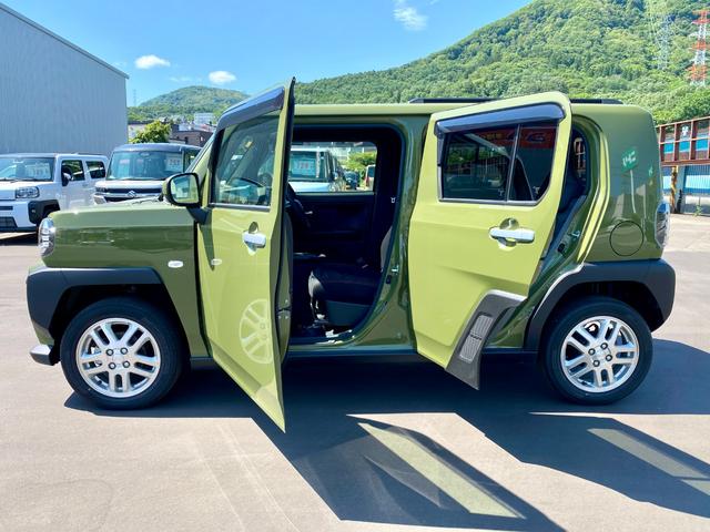 タフト G スマートアシスト レンタカーアップ ガラスルーフ 社外ナビゲーション バックカメラ ETC ドライブレコーダー LEDヘッドライト LEDフォグランプ 電動パーキングブレーキ ブレーキホールド 4WD(6枚目)