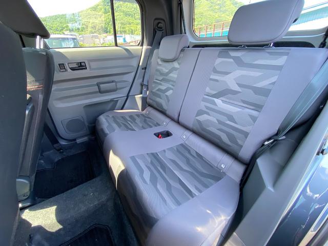 タフト G スマートアシスト レンタカーアップ ガラスルーフ 社外ナビゲーション バックカメラ ETC ドライブレコーダー LEDヘッドライト LEDフォグランプ 電動パーキングブレーキ ブレーキホールド 4WD(17枚目)